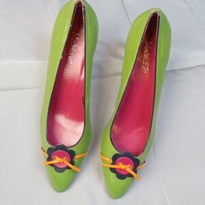 💩 Madeline Stuart Retro Green and Pink Heels